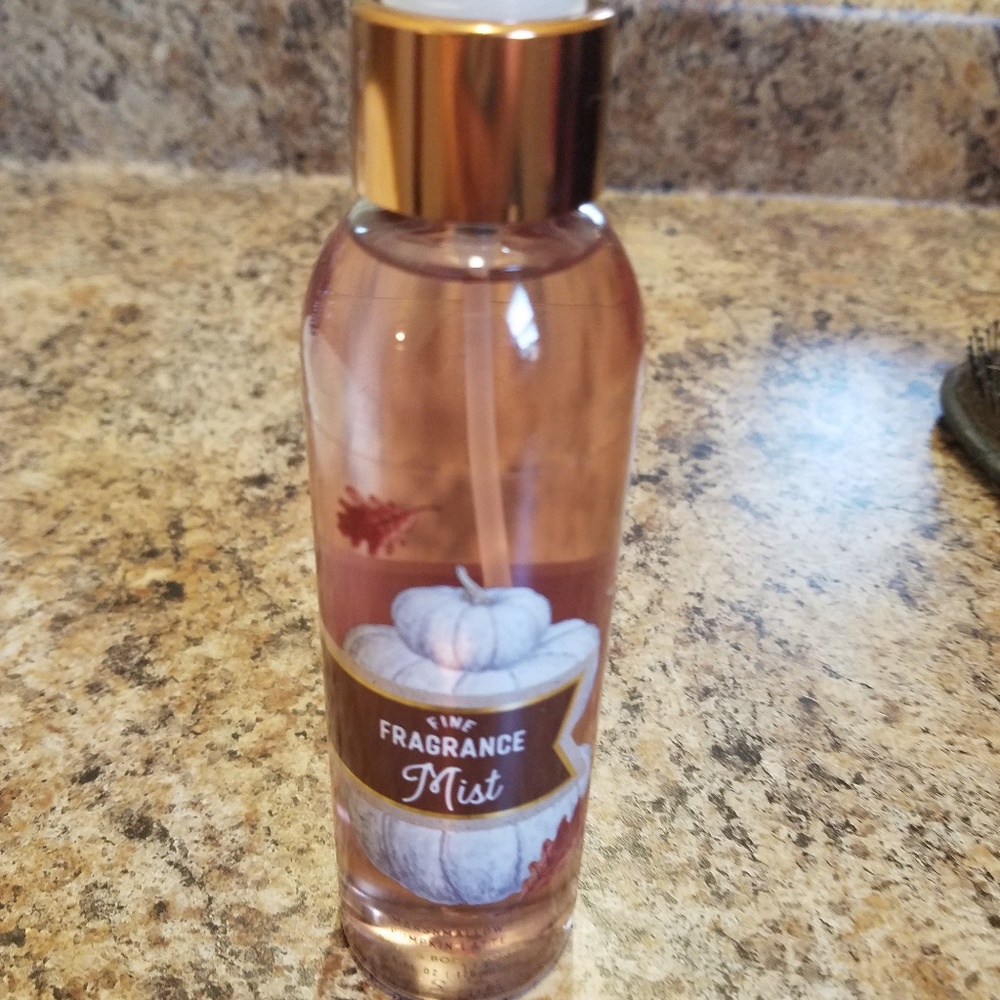 Bath and body spray